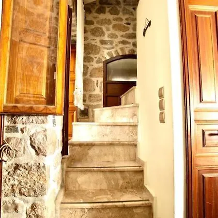 Petrino Apartment *